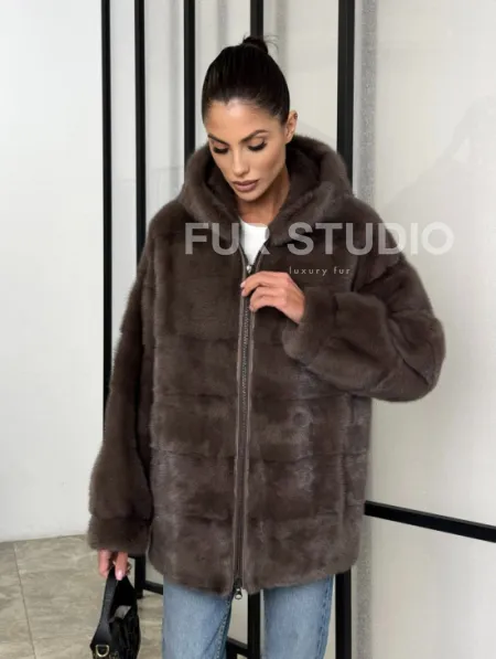 Норковый полушубок с капюшоном на молнии - фото 8