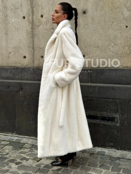 Длинная белая норковая шуба - фото 6