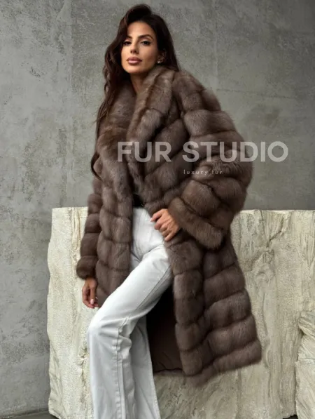 Шуба из куницы средней длины - фото 0