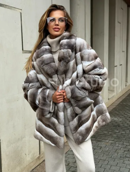 Шуба из меха шиншиллового кролика PREMIUM COLLECTION - фото 4