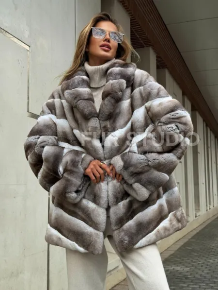 Шуба из меха шиншиллового кролика PREMIUM COLLECTION - фото 8