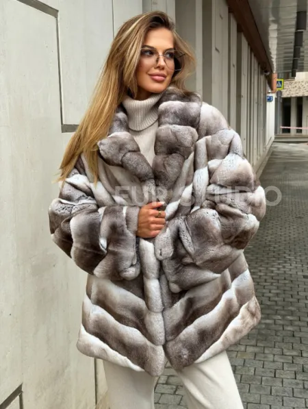 Шуба из меха шиншиллового кролика PREMIUM COLLECTION - фото 5