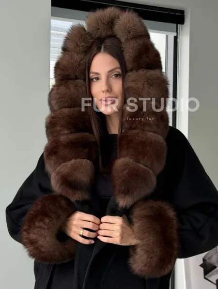 Пальто с капюшоном из финского песца - фото 8