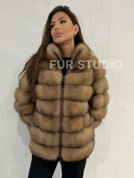 Шуба из меха куницы на молнии - фото 5