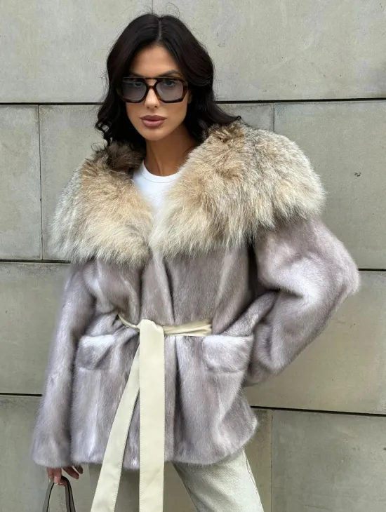Полупальто из меха норки с капюшоном, отделка из меха рыси - цвет колотый лед - фото 0