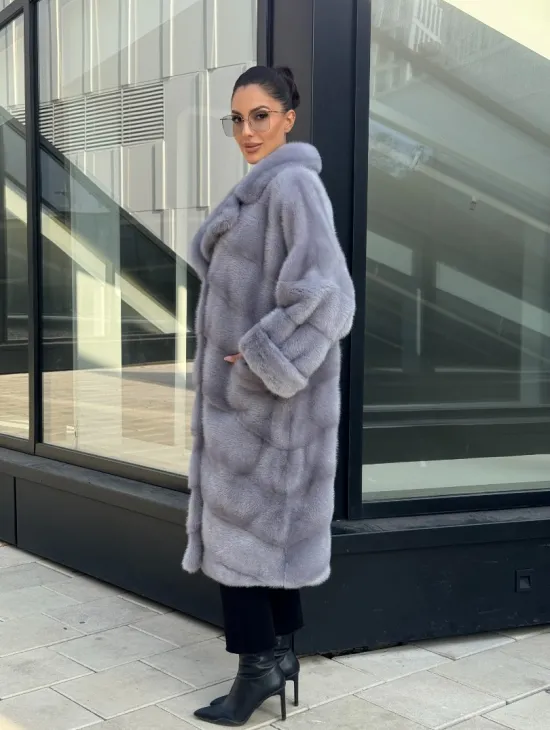 Голубая норковая шуба английский воротник, фасон кокон - фото 8