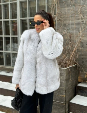 Песцовая шуба вертикального цельного кроя из меха песца - фото 6