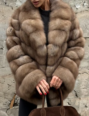 Полушубок из меха куницы пастель английский воротник - фото 2