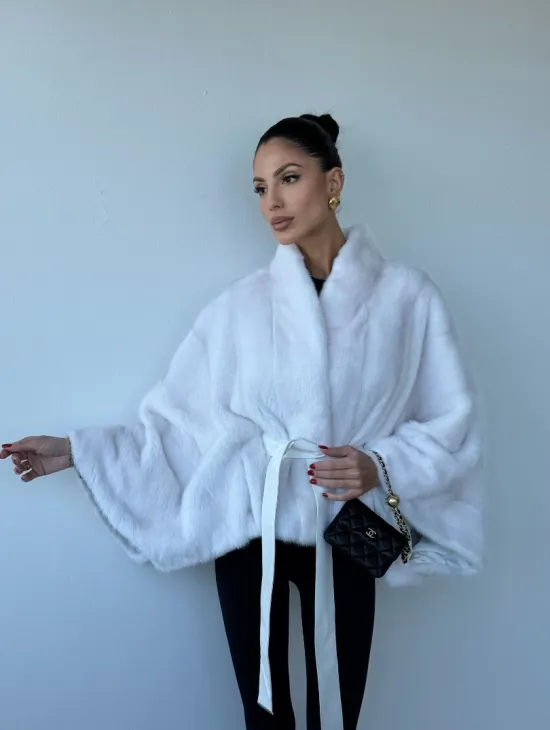 Белоснежное меховое манто из аукционной норки, фасон - летучая мышь - фото 10