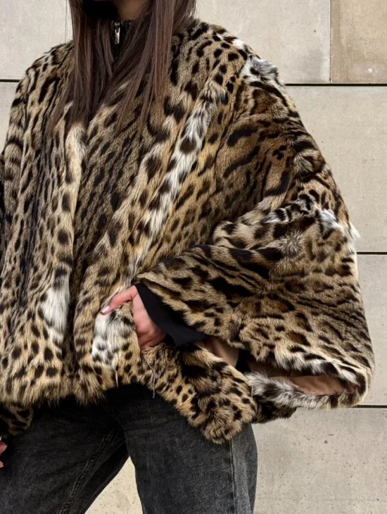 Женское манто из меха оцелота с потайным поясом - модель «Летучая мышь» - фото 1