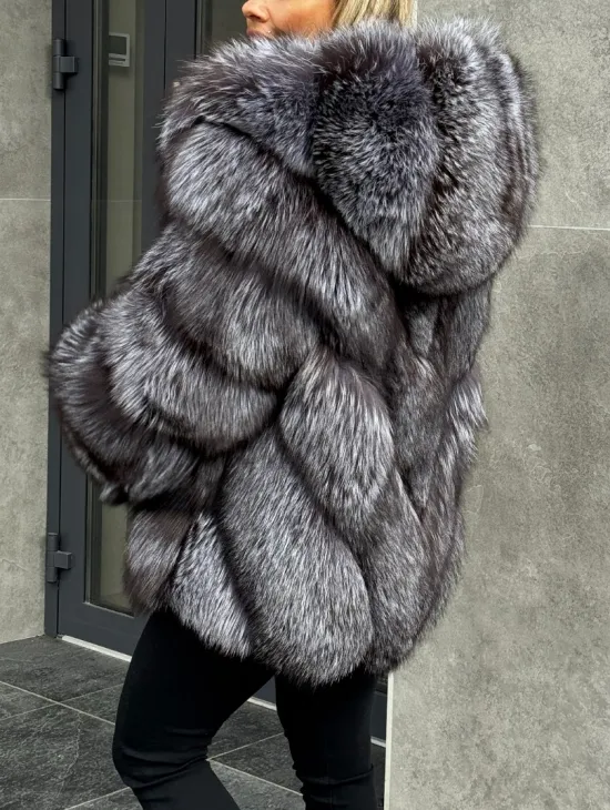 Шуба натуральная из чернобурки с капюшоном - фото 5