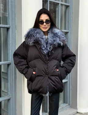 Модный пуховик в стиле Oversize с натуральным мехом чернобурки - фото 6