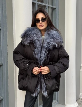 Модный пуховик в стиле Oversize с натуральным мехом чернобурки - фото 9