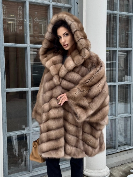 Шуба из меха куницы «летучая мышь» - фото 12