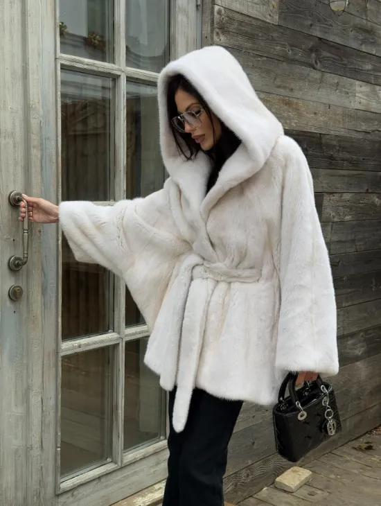 Шуба норковая летучая мышь с капюшоном, мех аукционная норка Palomino - фото 11