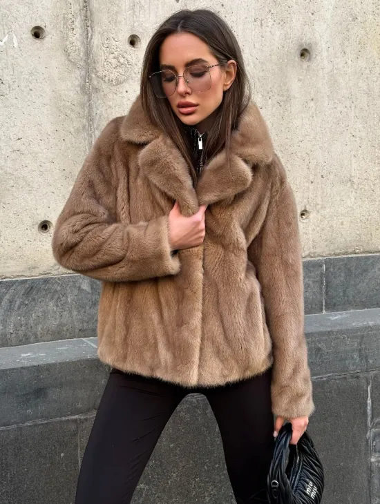 Короткий норковый жакет с английским воротником цвет пастель - фото 2