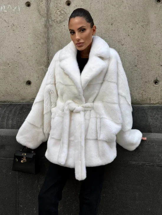 Белоснежная норковая шуба фасон 