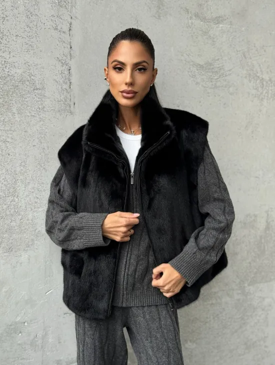 Черная норковая жилетка - фото 10