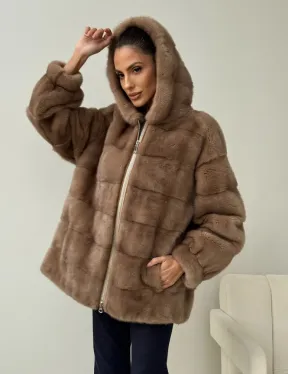 Бежевая норковая куртка с капюшоном - фото 7