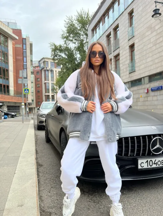 Короткая шубка - бомбер из шерсти - фото 6