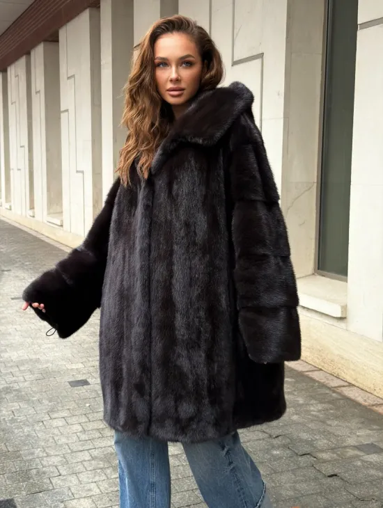 Норковая шуба с капюшоном - фото 0