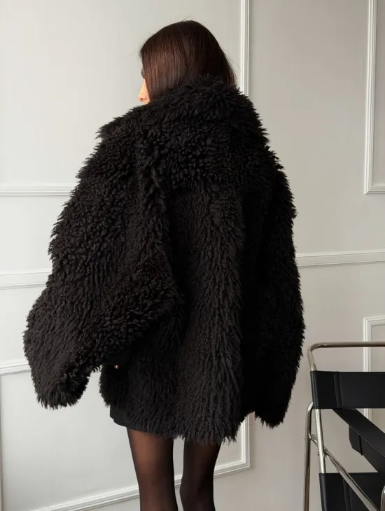 Коричневая дубленка из меха Тиградо - фото 8