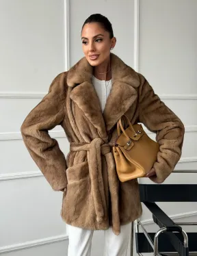 Полушубок норковый пастель с меховым поясом - фото 9