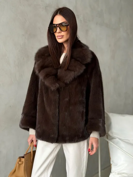 Короткий норковый жакет с воротником из куницы - фото 9