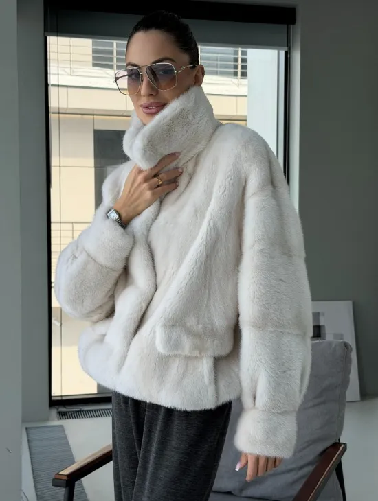 Модная женская норковая куртка - фото 5