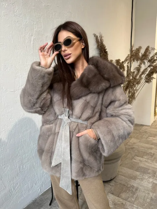 Норковое пончо - шуба с капюшоном из меха куницы - фото 2