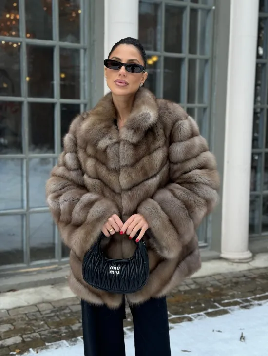 Шуба из меха куницы - цвет трюфель - фото 3