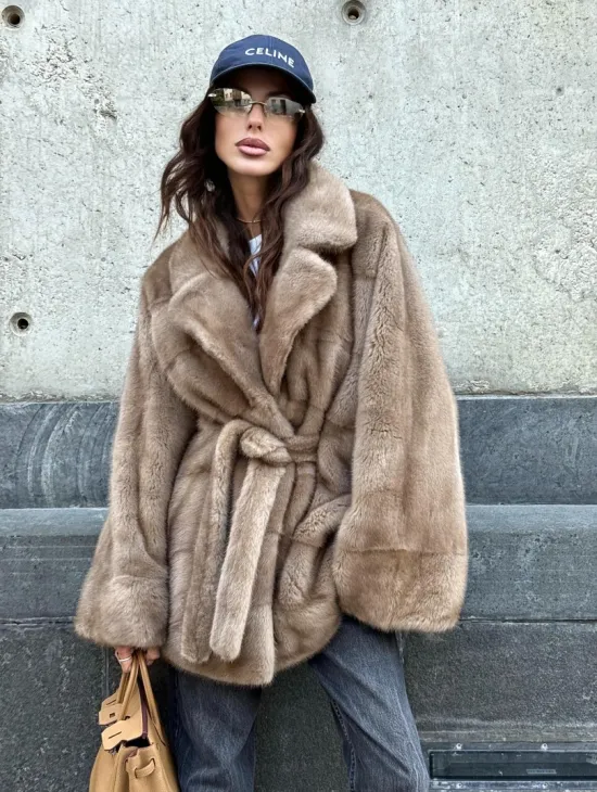 Летучая мышь пастель аукционная норка - фото 0