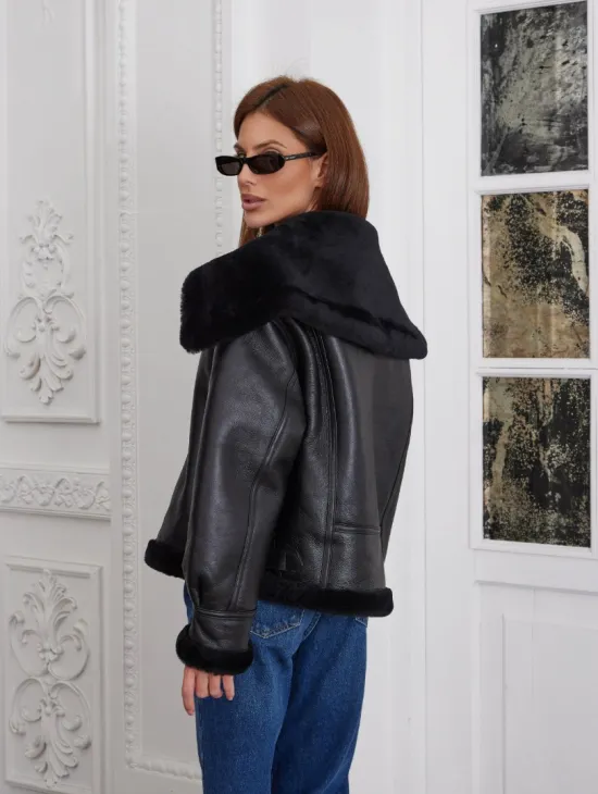 Черная дубленка из овчины с отложным воротником - фото 2