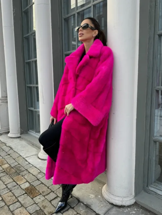 Шуба из меха норки в стиле Oversize - цвет фуксия - фото 0